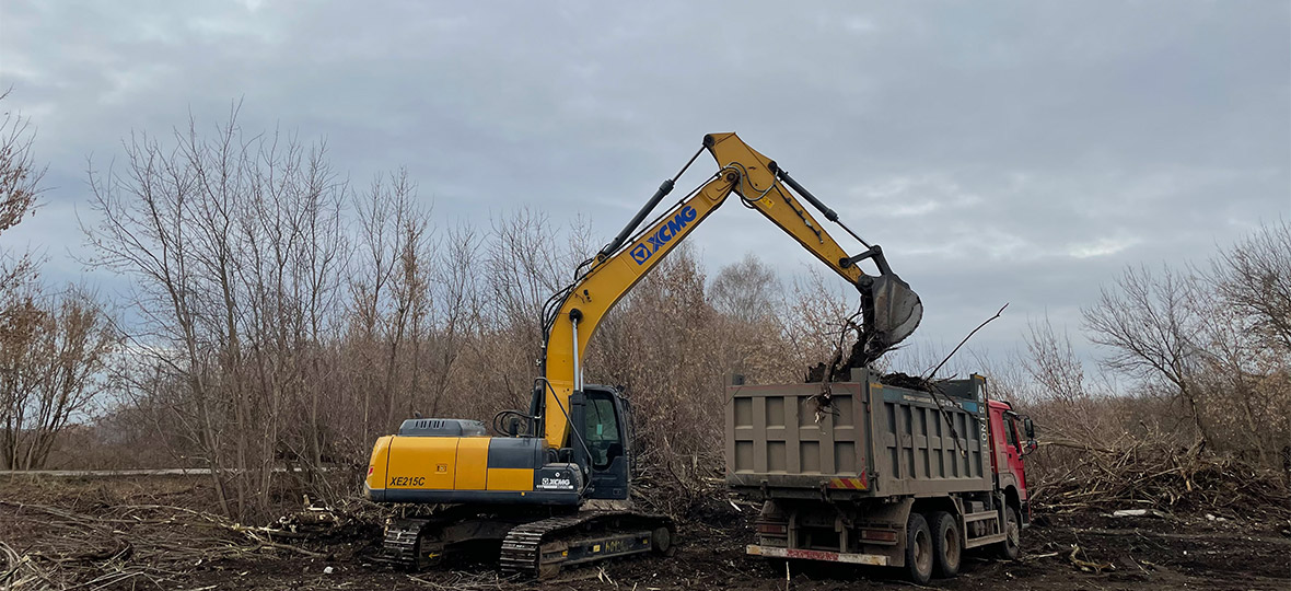 XCMG XE215C