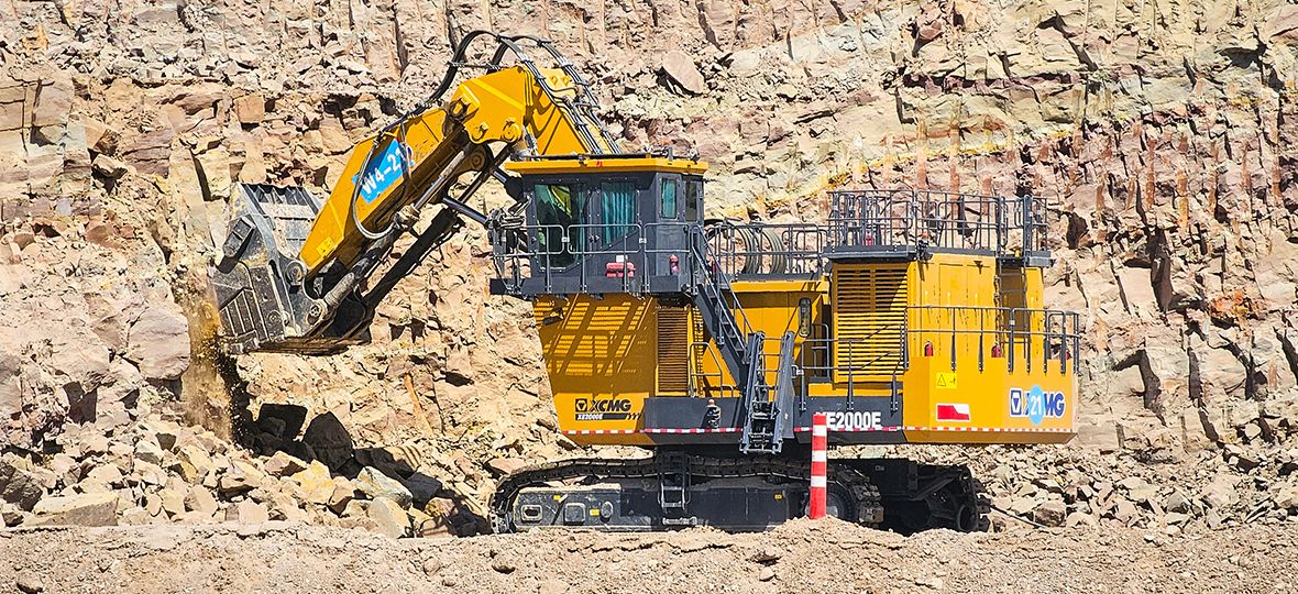 XCMG XE2000E (Loading Shovel)