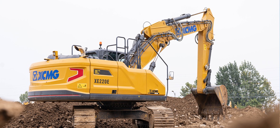 XCMG XE220E（Double boom）