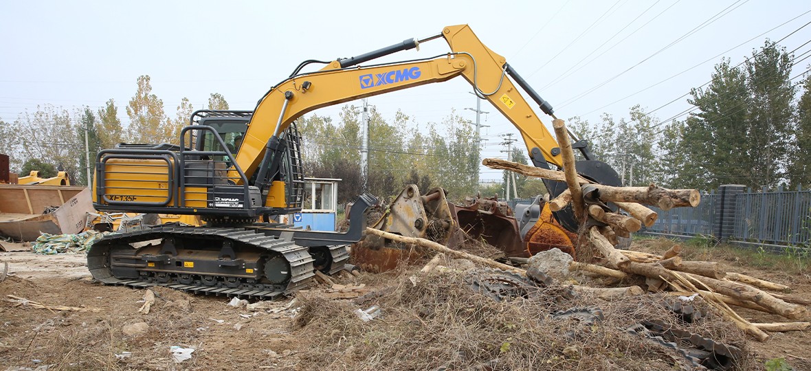 XCMG XE135F