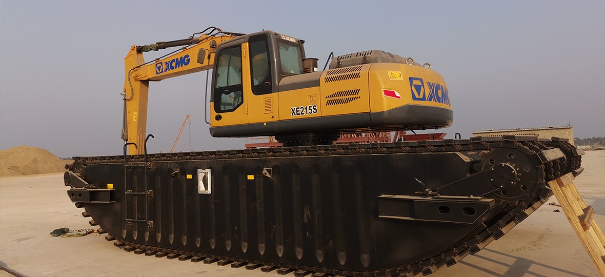 XCMG XE215S
