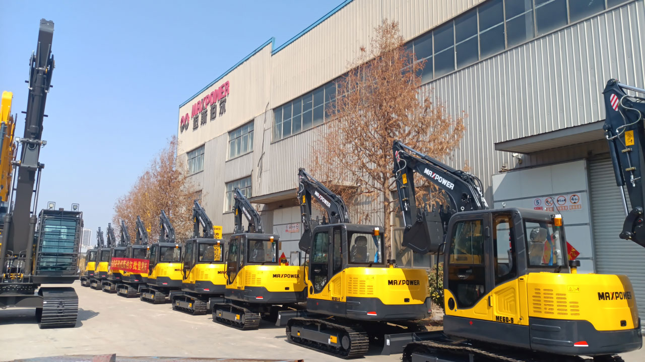 MAXPOWER: Batch Export of Excavators Overseas, Embarking on a New Journey of International Market Expansion
