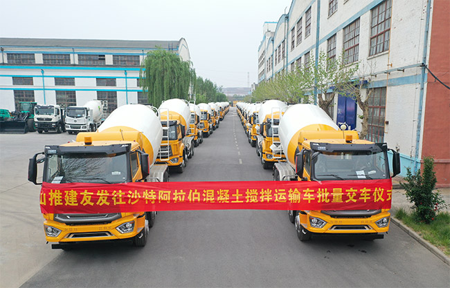 Shantui Janeoo Concrete Mixer Trucks delivered to Saudi Arabia in batches