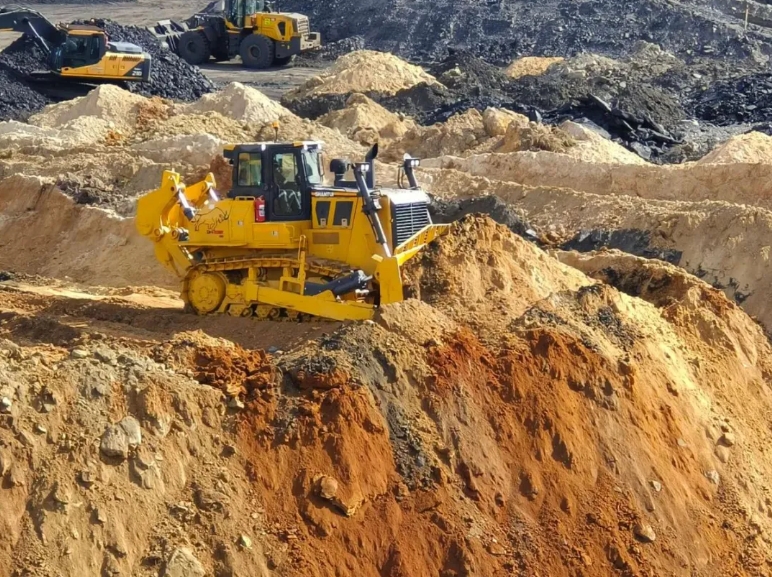 Shantui DH46-C3 Makes Debut in South African Mines